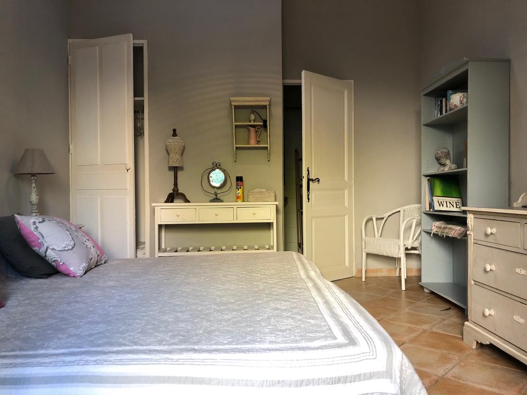single room provence